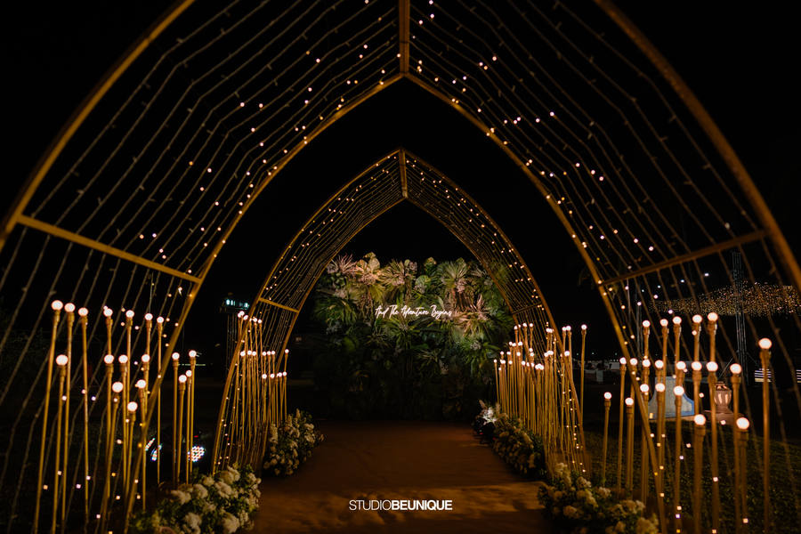 Palash & Jay: reception décor